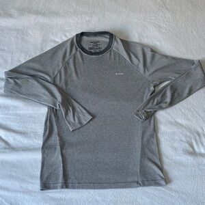 Men's Patagonia Gray Long Sleeve Shirt
